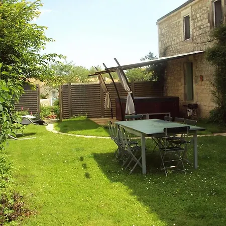 Maison Renovee Avec Jardin, Spa, Velos Pres Des Commerces - Animaux Acceptes - Fr-1-426-291 *
